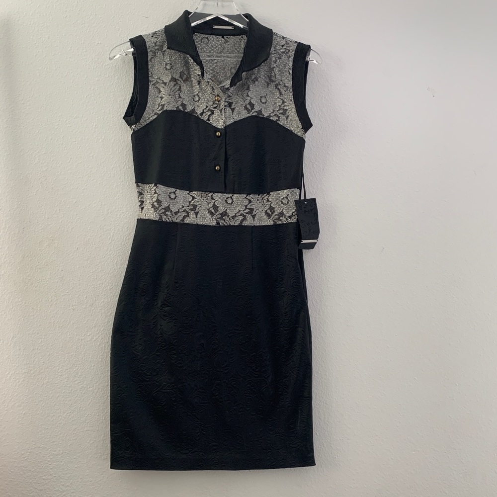 AGAIN Black & white women’s dress. No size label.